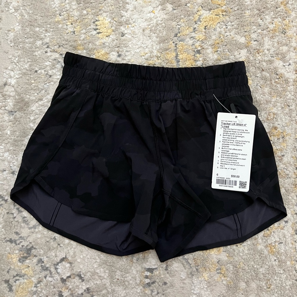 NWT Lululemon tracker LR shorts 4” black camo
